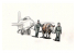 Cmk figurine F72346 Boeuf remorquant un Me 163B avec 2 membres d'équipage au sol de la Luftwaffe 1/72