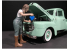 American Diorama figurine AD-38338 Car Girl en t-shirt Kylie 1/24