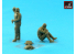 Armory Models figurine F7224C "Waiting..." WWII RAF Equipage en tenue haute altitude (2 figurines) 1/72