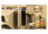 Copper State Models personnel militaire F35-0023 Officier de voiture blindée italienne entrant à l'intérieur 1/35