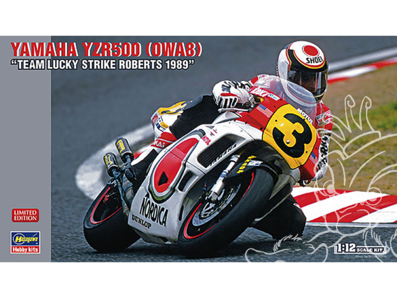 Hasegawa maquette moto 21710 Yamaha YZR500 (0WA8) «&nbsp;Équipe Lucky Strike Roberts 1989&nbsp;» 1/12